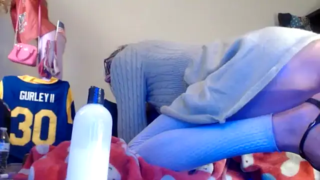 Snapshot of Taylorsexbot chatting on December 24, 2024, 10:17 pm Taylorsexbot online show from December 24, 2024, 10:17 pm