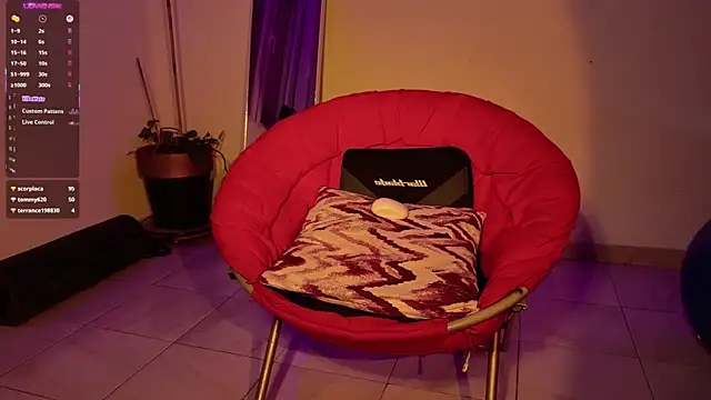 mrj99219 online show from April 3, 2026, 6:22 am