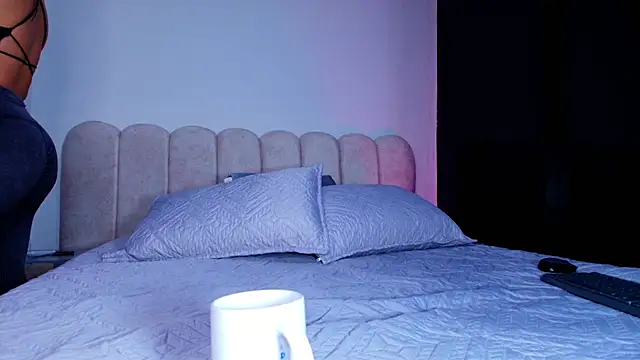 lucyy gray online show from November 14, 2025, 3:05 am