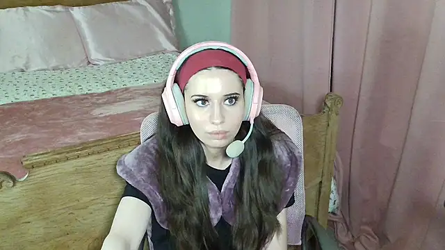 alisonfields online show from February 13, 2026, 1:12 am