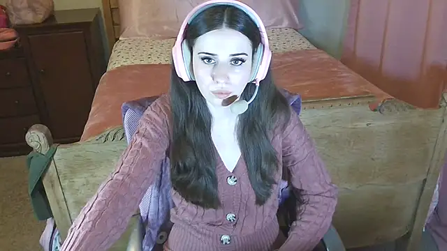 alisonfields online show from March 6, 2026, 1:40 pm