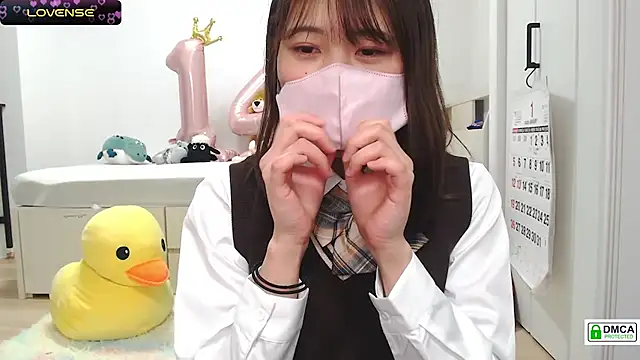 SUZU  online show from January 26, 2025, 12:11 pm