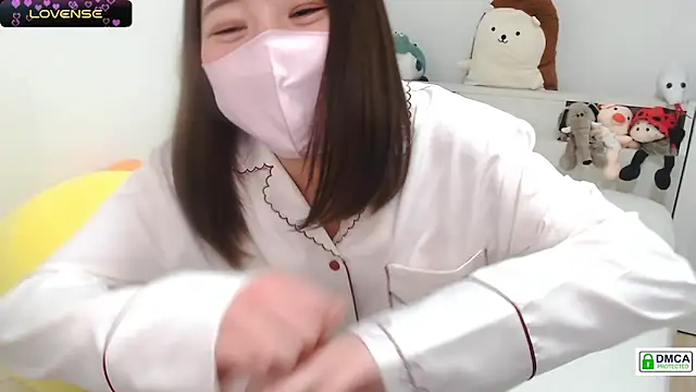 SUZU  online show from January 31, 2025, 9:37 pm