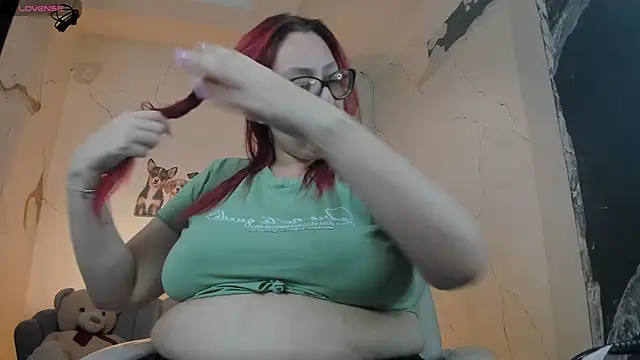 NiickyJones online show from November 4, 2025, 8:52 pm