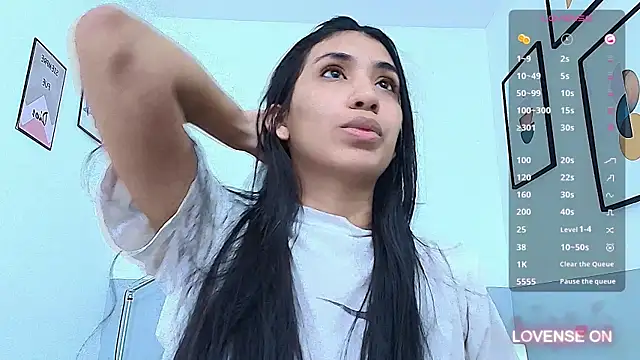 Snapshot of littlee_emilyy_ chatting on December 23, 2024, 3:55 pm littlee emilyy  online show from December 23, 2024, 3:55 pm