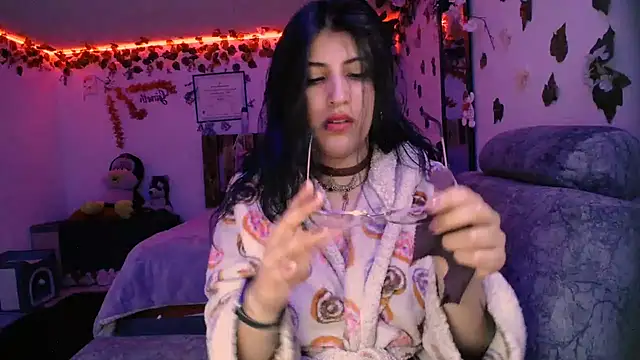 azahar  ziiz online show from January 17, 2025, 8:45 am