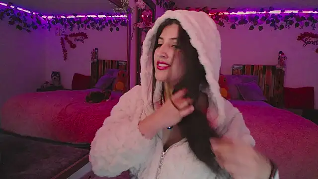 azahar  ziiz online show from November 8, 2025, 9:46 pm