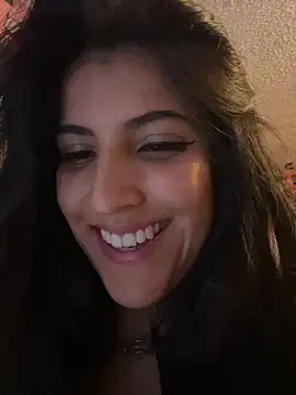 azahar  ziiz online show from March 12, 2026, 1:23 am