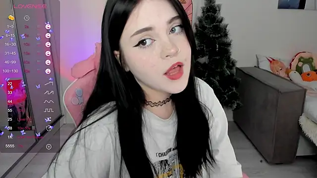 Snapshot of SelenaCute chatting on January 14, 2025, 5:08 am SelenaCute online show from January 14, 2025, 5:08 am