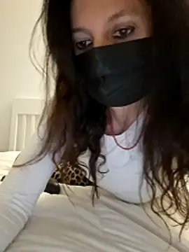 Silvia Zeno online show from November 28, 2025, 9:45 am