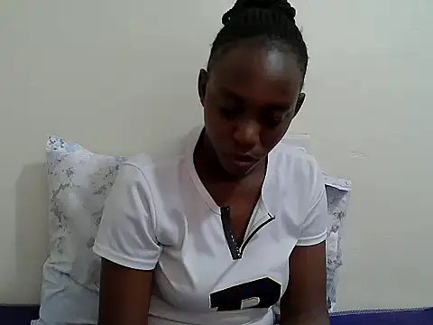 Snapshot of lizbela1 chatting on May 7, 2026, 10:20 am lizbela1 online show from May 7, 2026, 10:20 am
