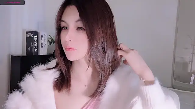 Snapshot of lvy-w chatting on October 31, 2025, 12:06 pm lvy-w online show from October 31, 2025, 12:06 pm