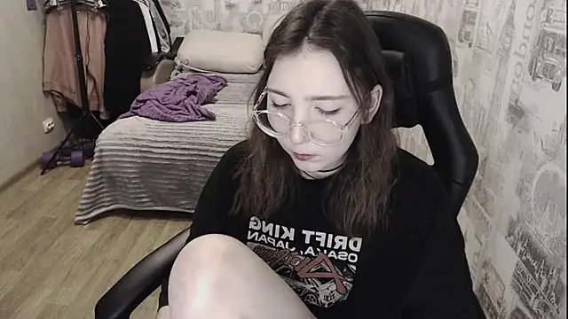 Snapshot of AmeliaKamishiro chatting on December 2, 2024, 12:29 pm AmeliaKamishiro online show from December 2, 2024, 12:29 pm