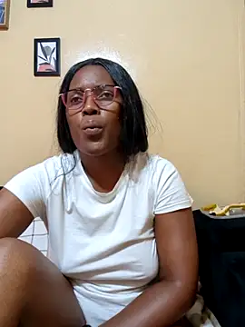 Snapshot of Malaika_Nkosi chatting on September 25, 2025, 1:59 pm Malaika Nkosi online show from September 25, 2025, 1:59 pm