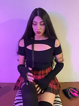 Snapshot of Felicia_smok3 chatting on February 11, 2026, 3:33 am Felicia smok3 online show from February 11, 2026, 3:33 am