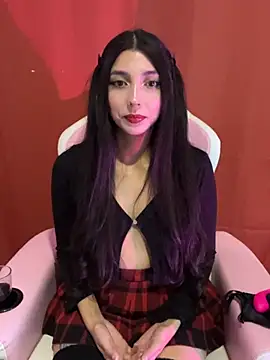 Snapshot of Felicia_smok3 chatting on February 24, 2026, 1:36 am Felicia smok3 online show from February 24, 2026, 1:36 am