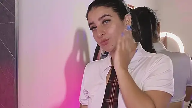  Linoshka 1 online show from January 5, 2026, 8:34 pm