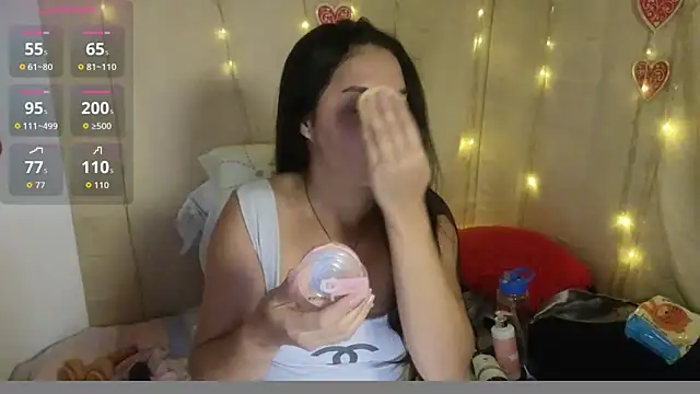 lovely trix online show from March 26, 2026, 6:35 pm