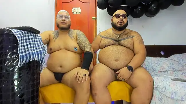 Latino bigcock online show from November 6, 2025, 12:33 am