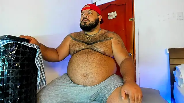 Latino bigcock online show from December 2, 2025, 4:51 am