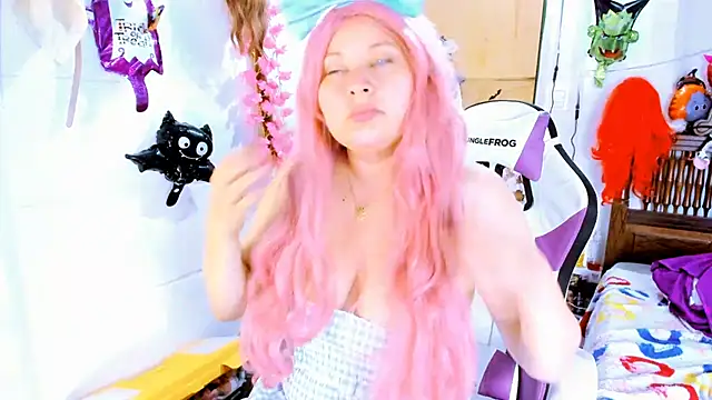 SofiaOlivares online show from October 13, 2025, 12:54 am