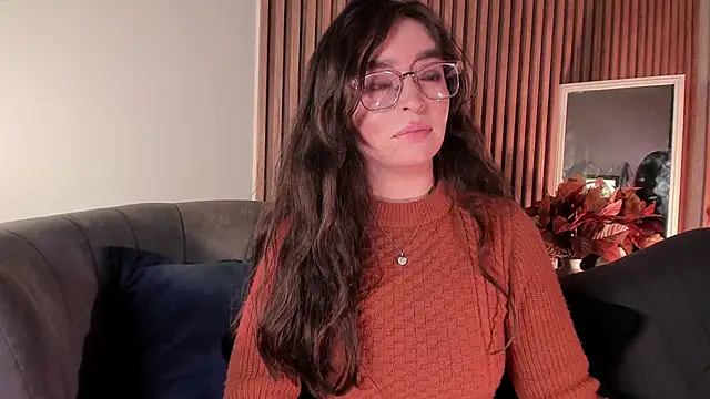 Eva Macalliter online show from April 5, 2026, 3:26 am