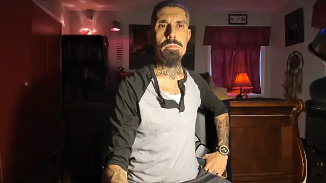 Snapshot of RoosterWabbit chatting on January 5, 2025, 12:53 pm RoosterWabbit online show from January 5, 2025, 12:53 pm