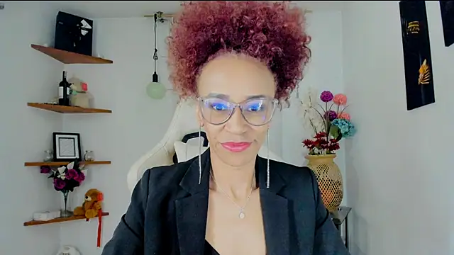 Snapshot of ScarlettMalbec chatting on December 5, 2024, 11:18 pm ScarlettMalbec online show from December 5, 2024, 11:18 pm