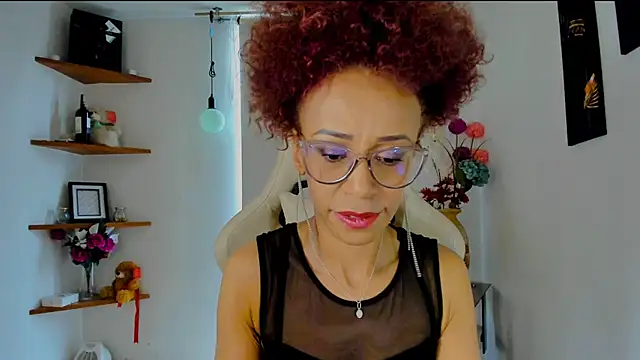 Snapshot of ScarlettMalbec chatting on December 6, 2024, 9:24 pm ScarlettMalbec online show from December 6, 2024, 9:24 pm