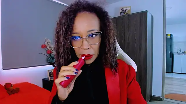ScarlettMalbec online show from June 9, 2026, 8:31 pm