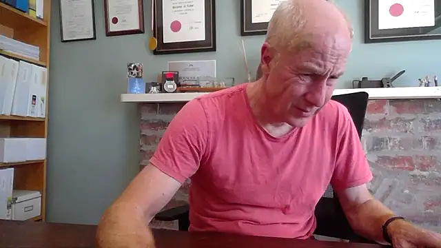 jiggy77777 online show from December 11, 2024, 4:49 am