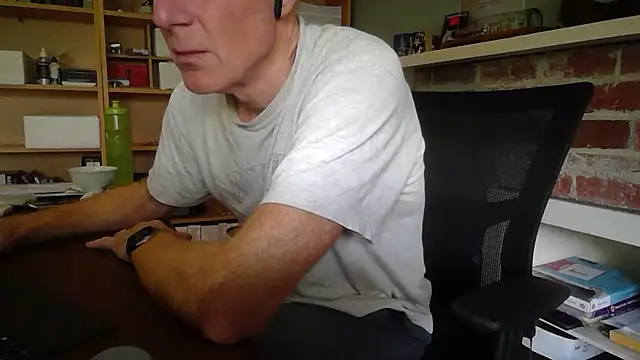 jiggy77777 online show from March 11, 2025, 6:10 am