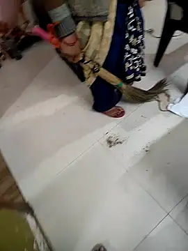 COUPLLE VILLAGE online show from February 17, 2025, 3:47 am