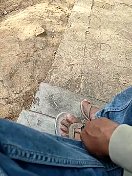 COUPLLE VILLAGE online show from March 11, 2025, 10:40 am