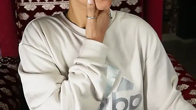 Snapshot of -AyeshaSinghania- chatting on February 13, 2025, 7:35 am -AyeshaSinghania- online show from February 13, 2025, 7:35 am