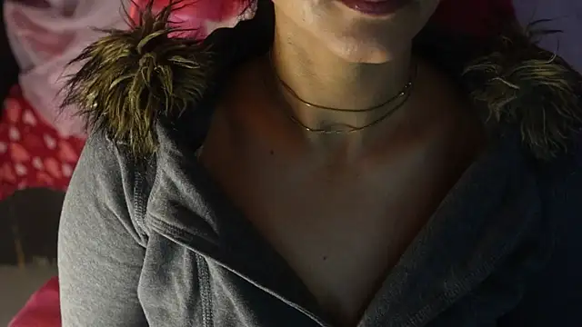 -AyeshaSinghania- online show from December 1, 2025, 3:39 pm