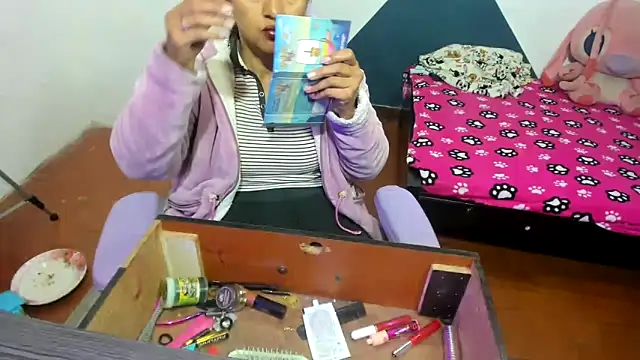 daleska ayala 1 online show from November 12, 2025, 10:20 pm