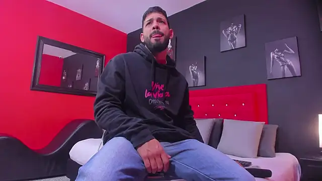 Thiagogomez online show from December 17, 2025, 12:33 pm