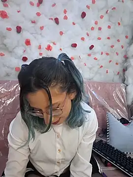 SkarletJhonson  online show from September 25, 2025, 7:34 am