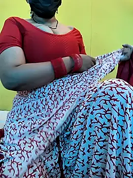 Snapshot of lovely_zara chatting on February 5, 2025, 7:29 am lovely zara online show from February 5, 2025, 7:29 am