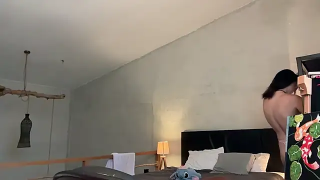  liatris  online show from February 27, 2025, 9:43 am