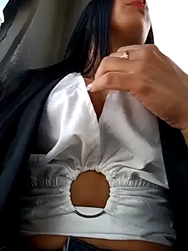 Astrid-- online show from February 19, 2025, 2:55 pm