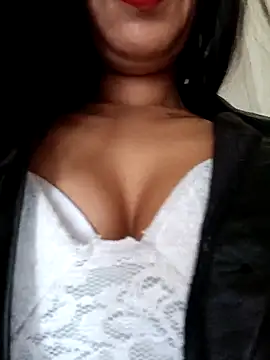 Astrid-- online show from February 25, 2025, 7:58 pm