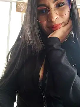 Astrid-- online show from November 28, 2025, 8:00 pm