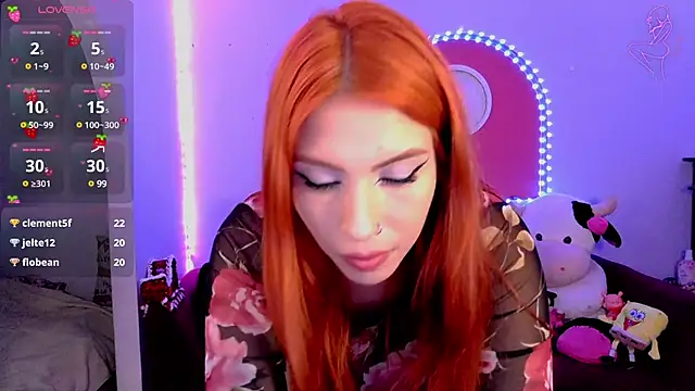 Snapshot of ValentinaMiller_ chatting on January 12, 2025, 10:01 pm ValentinaMiller  online show from January 12, 2025, 10:01 pm