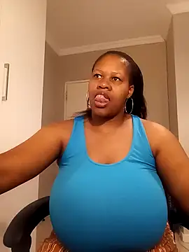 bustylisa1983 online show from February 4, 2025, 6:14 am