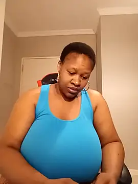 bustylisa1983 online show from December 14, 2025, 4:40 am