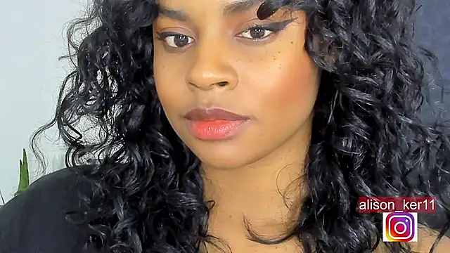 alison-ker3 online show from December 7, 2024, 3:25 am