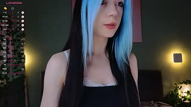 TristaRoht online show from March 13, 2025, 1:40 pm