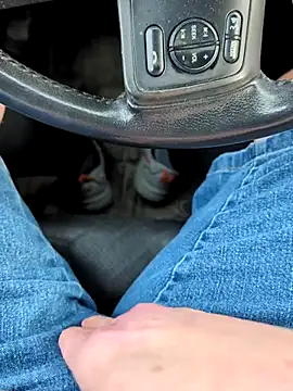 Jackauff69 online show from April 7, 2026, 11:15 pm